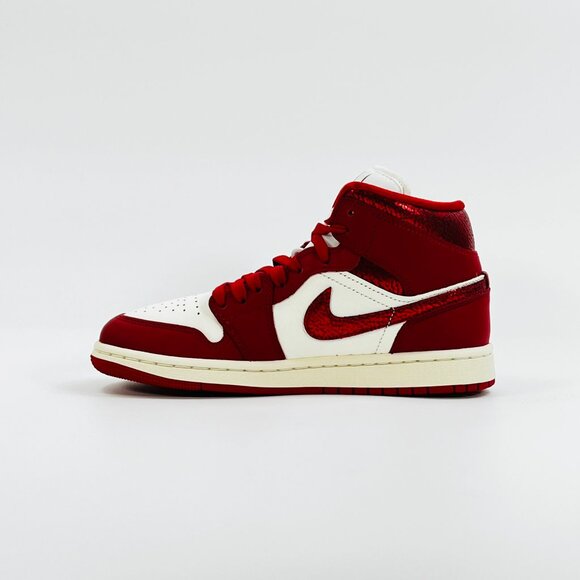 Air Jordan 1 Mid Women's 'Valentine's Day 2025' HJ9337-106 Multi Size - Picture 2 of 13